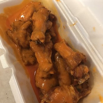 Woody's Wings n' Bar - Chicken Wings Near Me - Aurora, Colorado