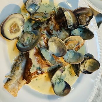 Henrietta - Great food - Hotels Near Me - London, XGL