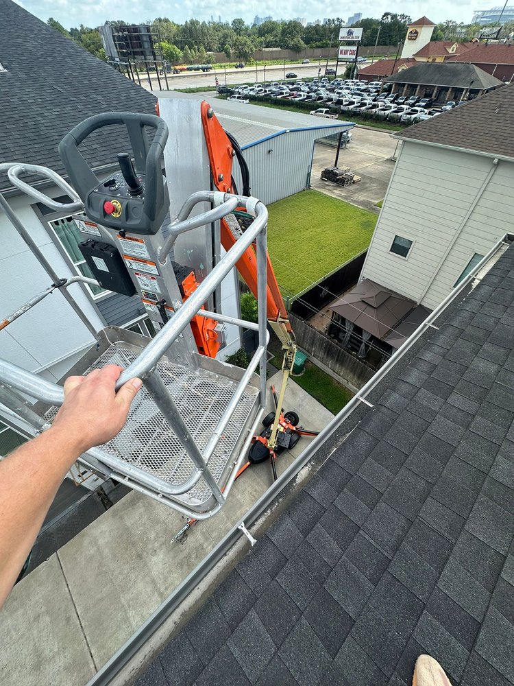 Slide of Skyline Roofing & Outdoor Living