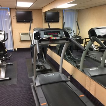 Ramada by Wyndham Newburgh/West Point - Fitness room - Hotels Near Me - Newburgh, New York