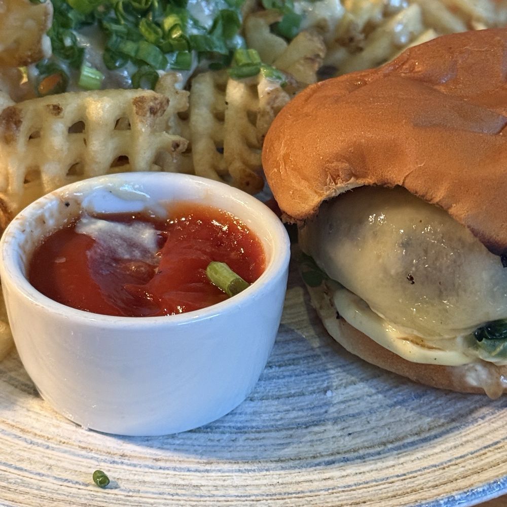 Trio American Bistro - Cheeseburger- so tasty - New American Near Me - Jackson, Wyoming Trio American Bistro - Cheeseburger- so tasty - New American Near Me - Jackson, Wyoming