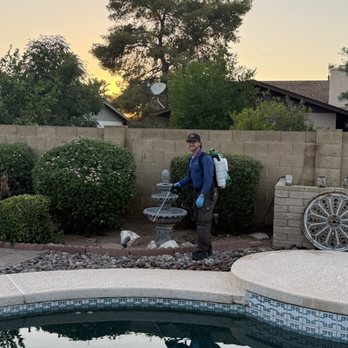 Green Arrow Pest Solutions - Mier in action, doing a great job spraying for pests! - Pest Control Near Me - Phoenix, Arizona