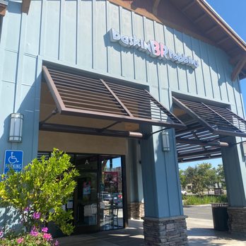 Baskin-Robbins - Storefront - Ice Cream & Frozen Yogurt Near Me - Lake Forest, California