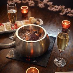 The Melting Pot - Annapolis - Cozy, romantic table with candles