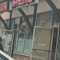 Happiness Nails & Spa - The entrance to bad customer service