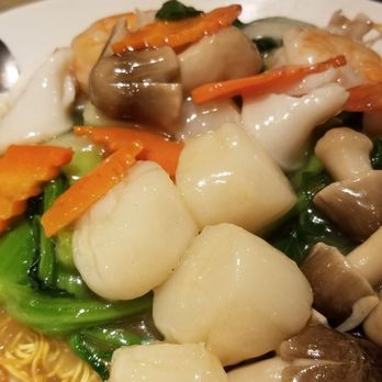 Kwi Noodle House - Seafood egg noodles - Asian Fusion Near Me - Atlantic City, New Jersey Kwi Noodle House - Seafood egg noodles - Asian Fusion Near Me - Atlantic City, New Jersey