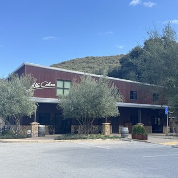 Alta Colina - Wineries Near Me - Paso Robles, California