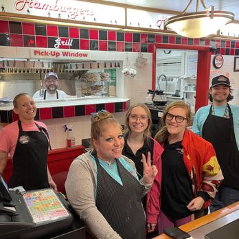 Cakes & Creams - Pizza Near Me - Branson, Missouri Cakes & Creams - Pizza Near Me - Branson, Missouri