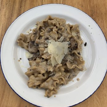 Gusto 101 - MAFALDE AI FUNGHI portobello, porcini, oyster mushrooms, truffle cream sauce $21.99 - Italian Near Me - Toronto, Ontario Gusto 101 - MAFALDE AI FUNGHI portobello, porcini, oyster mushrooms, truffle cream sauce $21.99 - Italian Near Me - Toronto, Ontario