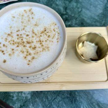 Magic Hour - Coconut chai Latte - Tea Rooms Near Me - Ojai, California