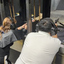 Waikiki Hawaii Gun Club - Fire away!
