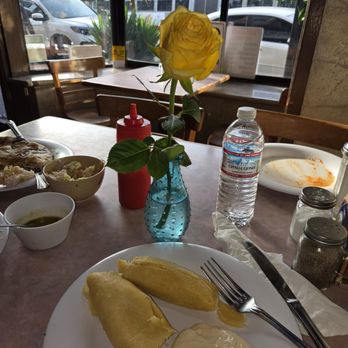 La Flor De Izote - Tamales de elote - Mexican Near Me - San Francisco, California La Flor De Izote - Tamales de elote - Mexican Near Me - San Francisco, California