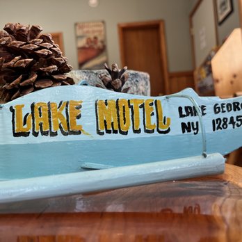 Lake Motel - Hotels Near Me - Lake George, New York