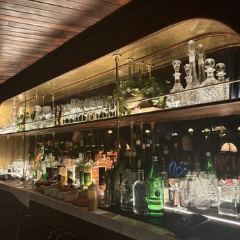 89 Charles - Bar - Cocktail Bars Near Me - Boston, Massachusetts 89 Charles - Bar - Cocktail Bars Near Me - Boston, Massachusetts