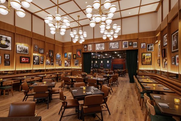 Luckley Tavern & Grill by null