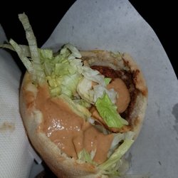 Sahara Imbiss - Delish falafel with peanut sauce and chicken