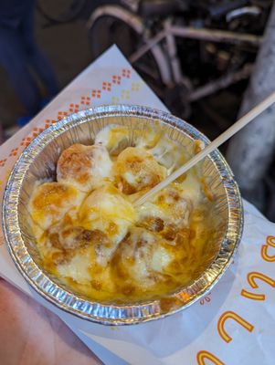 Linjiang Night Market by null