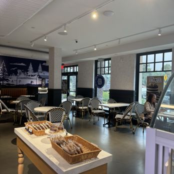 Paris Baguette - Bakeries Near Me - Monrovia, California Paris Baguette - Bakeries Near Me - Monrovia, California