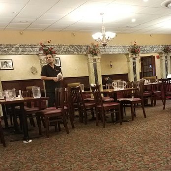 Godavari - Dining room - Indian Near Me - East Hartford, Connecticut Godavari - Dining room - Indian Near Me - East Hartford, Connecticut