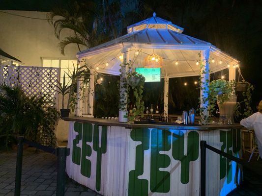 ZeyZey Miami by null
