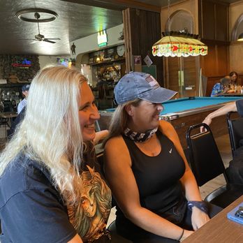 The Rock Inn - American Near Me - Lake Hughes, California