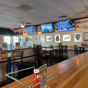 Pizza Chalet - Dining area - Pizza Near Me - Covina, California