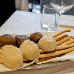 Solferino - June 8, 2025; Bread Basket.