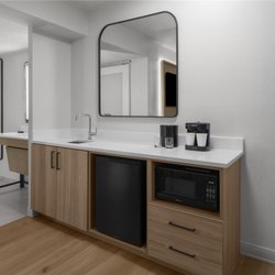 Embassy Suites by Hilton Orlando International Drive ICON Park - Guest room amenity