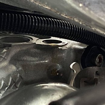 Cardelli Motorsports - Oil leaking from the back of the head because he forgot the follower shaft plugs - Auto Repair Near Me - San Mateo, California Cardelli Motorsports - Oil leaking from the back of the head because he forgot the follower shaft plugs - Auto Repair Near Me - San Mateo, California