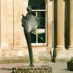 Yeats Memorial Buildling - Yeats Statue