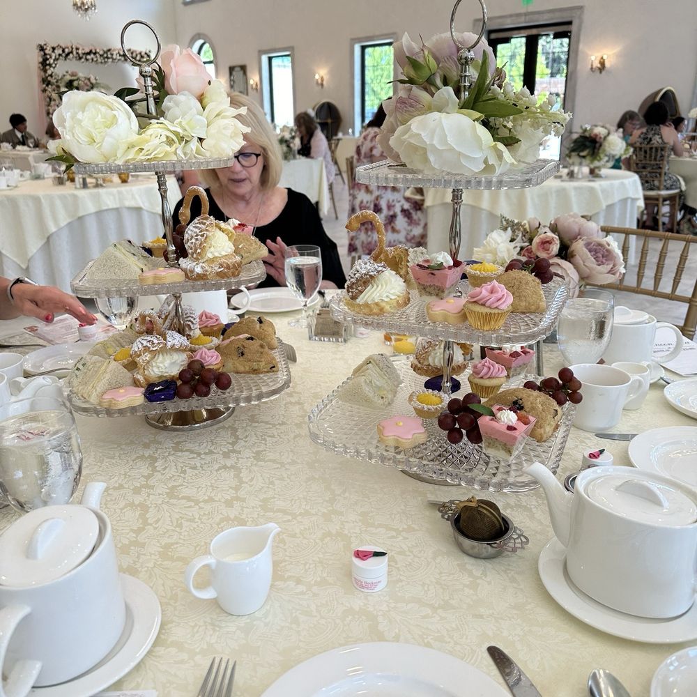 Chateau Des Fleurs - High tea set up - Venues & Event Spaces Near Me - Eagle, Idaho Chateau Des Fleurs - High tea set up - Venues & Event Spaces Near Me - Eagle, Idaho