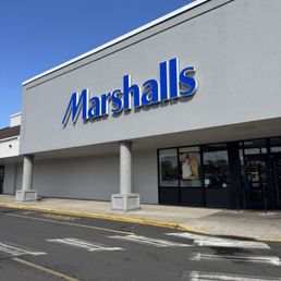 Exterior photo of Marshalls - Meriden, Connecticut Exterior photo of Marshalls - Meriden, Connecticut