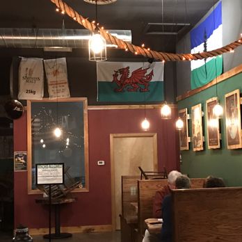 Santiam Brewing - Inside - Brewpubs Near Me - Salem, Oregon Santiam Brewing - Inside - Brewpubs Near Me - Salem, Oregon