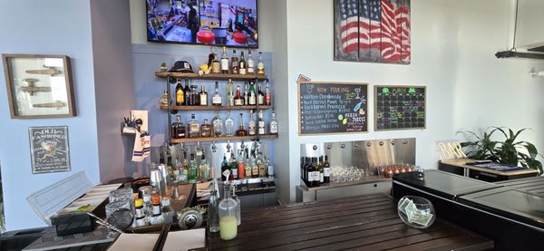Pour Taproom: Charleston by null