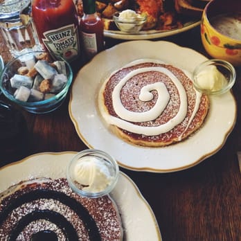 La Note - Oatmeal Raspberry, Creme Fraiche Pancakes, And Cote Ouest - French Near Me - Berkeley, California