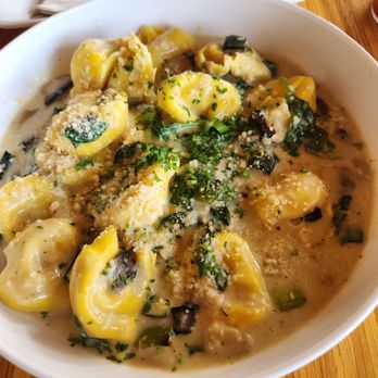 Noodles and Company - Roasted garlic cream tortelloni - Salad Near Me - Annapolis, Maryland