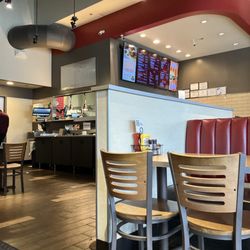 Smashburger - Dining area
