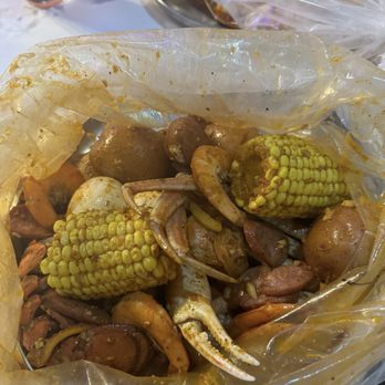 Yummy crab - Key West - Combo ##11. 1/2lb snow crab, 1pc lobster tail, 1/2lb shrimp - Cajun/Creole Near Me - Key West, Florida Yummy crab - Key West - Combo ##11. 1/2lb snow crab, 1pc lobster tail, 1/2lb shrimp - Cajun/Creole Near Me - Key West, Florida