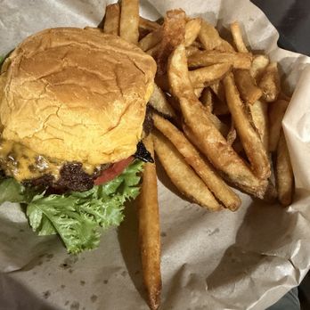 Chubby's Cafe - Burgers Near Me - Riverton, Utah