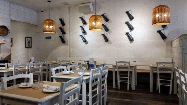 Kouzina Greek Taverna and Bar by null