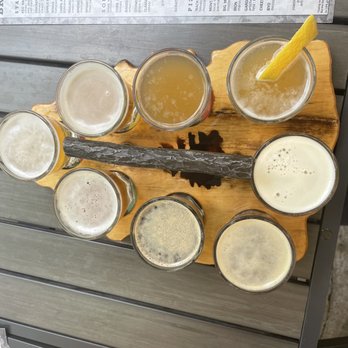 Tamarack Alehouse & Grill - Flagship Flight - Burgers Near Me - Lakeside, Montana