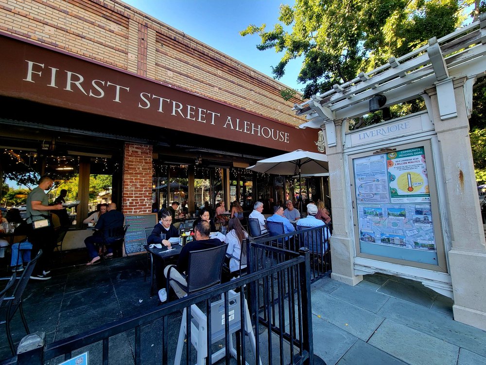 First Street Alehouse