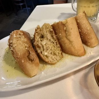 Poppy's Italiano - Garlic bread - Italian Near Me - Ponte Vedra Beach, Florida Poppy's Italiano - Garlic bread - Italian Near Me - Ponte Vedra Beach, Florida