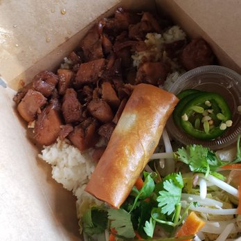BaoBao Kitchen - Chicken hot box - Vietnamese Near Me - Greensboro, North Carolina BaoBao Kitchen - Chicken hot box - Vietnamese Near Me - Greensboro, North Carolina