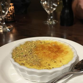 Mountain Room - Creme Brûlée - American Near Me - Yosemite Valley, California Mountain Room - Creme Brûlée - American Near Me - Yosemite Valley, California