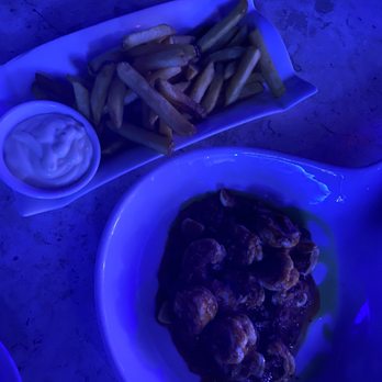 Marco Polo Plaza Cebu - Fries & shrimp - Hotels Near Me - Cebu City, CEB