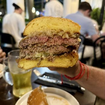 Le Rond Burgers - The Frenchie Burger - Burgers Near Me - Miami Beach, Florida