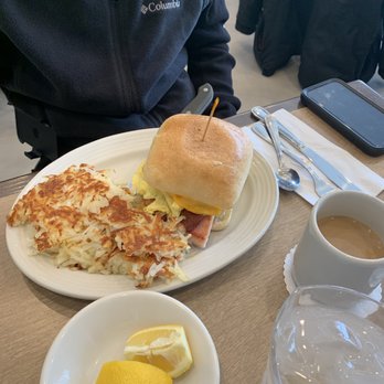 Stacked - The tommy stack - Breakfast & Brunch Near Me - Crestwood, Illinois
