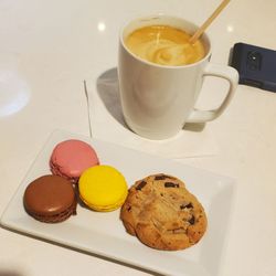 American Airlines Admirals Club - D16 - Late night snack at the Admirals Club
