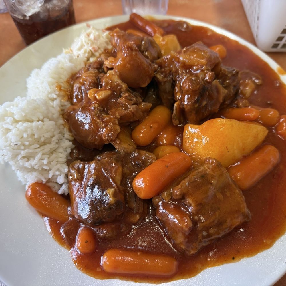 Ray's Café - Oxtails - American Near Me - Honolulu, Hawaii Ray's Café - Oxtails - American Near Me - Honolulu, Hawaii